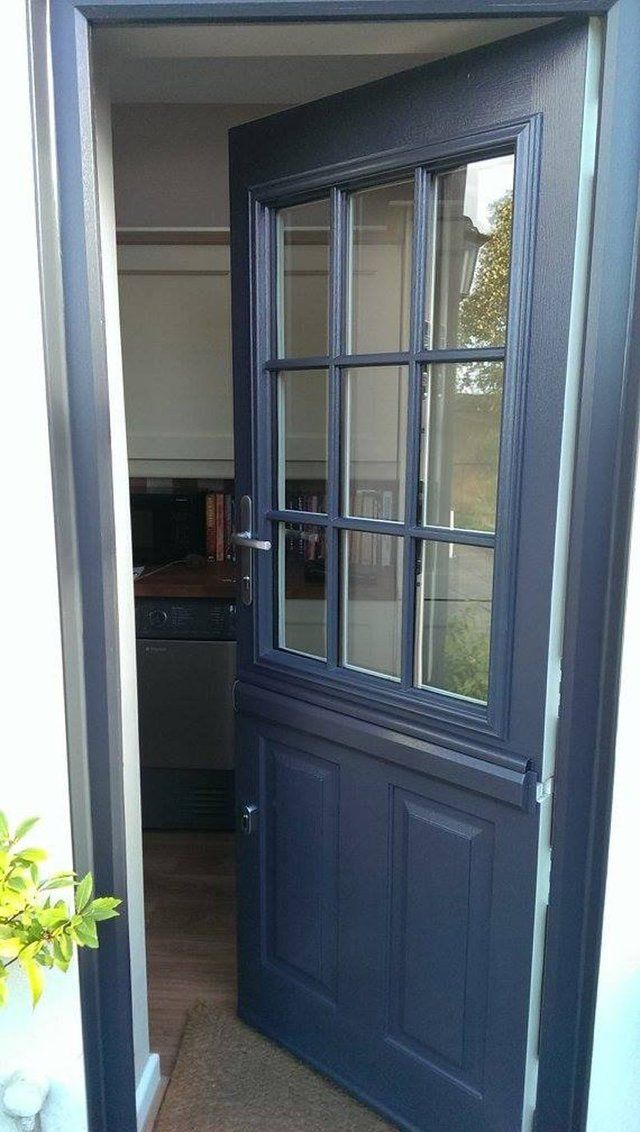 Energy-efficient composite door