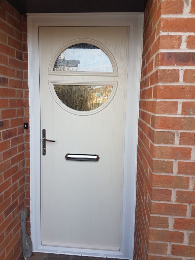 circle Composite Doors
